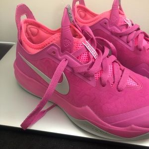 Woman nike zoom sneaker